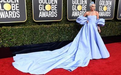 LADY GAGA na Golden Globes v Tiffanyho diamantech